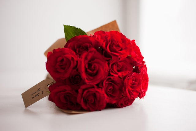 バラの花束を保存したいならシンフラワーにご相談を