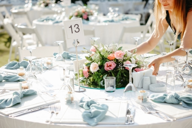 結婚式のテーブル装花とは？