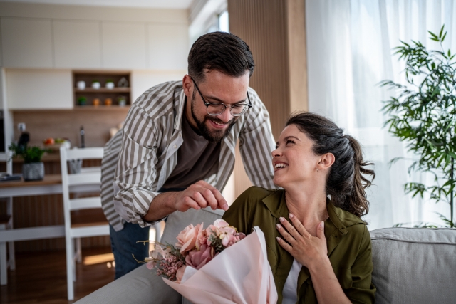 結婚記念日には花を贈ろう！