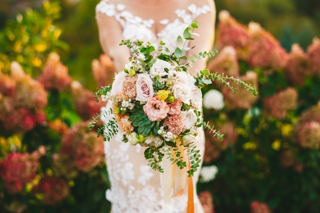 ブライダルに欠かせないブーケの種類とは？形や花の選び方