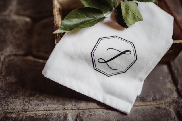 ブライダルハンカチの選び方は?