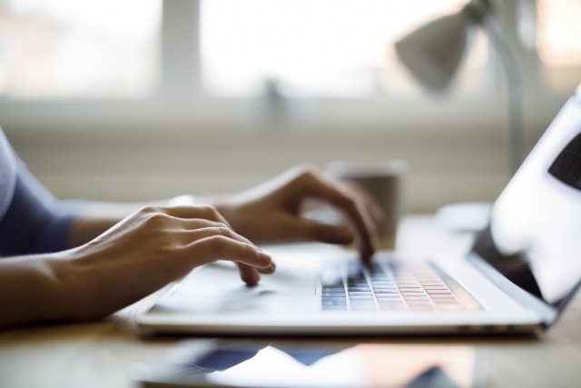 結婚式のプロフィールムービーはどう作る？