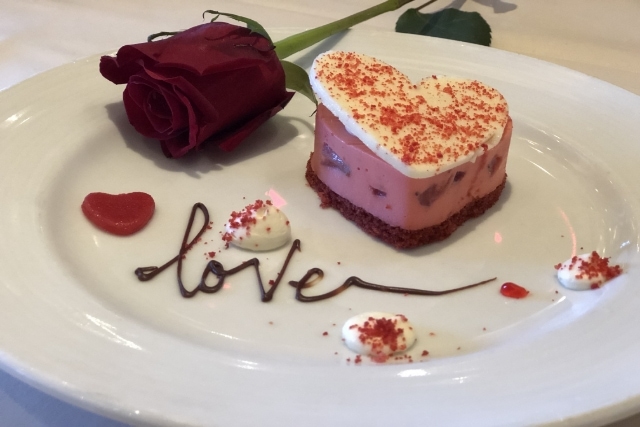 ケーキに添えるプロポーズのメッセージは?