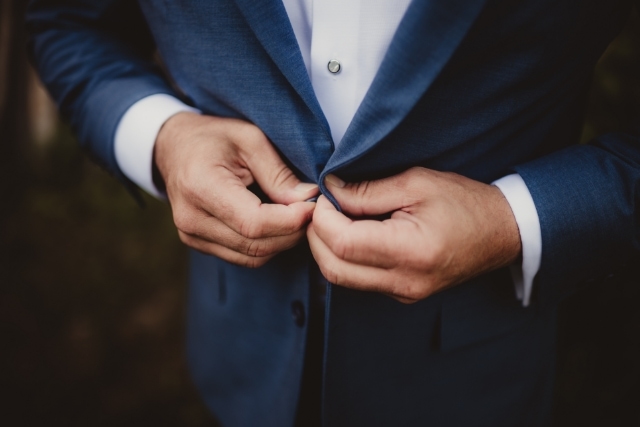 プロポーズの服装はスーツがいいの？