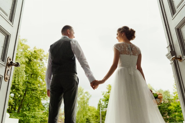 婚約から結婚までの流れとは？必要なことやスムーズに進めるコツ