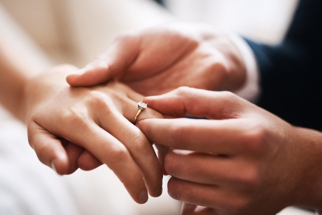 婚約指輪とは？